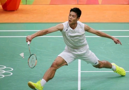 仅充满了紧 仅充满了紧